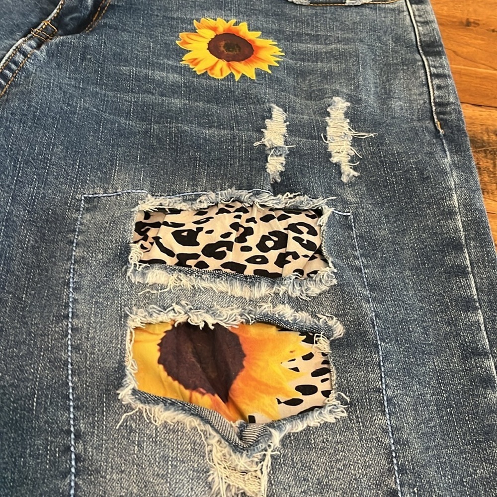 Patchwork Jeans Distressed Patch Sunflower Jeans - image 8